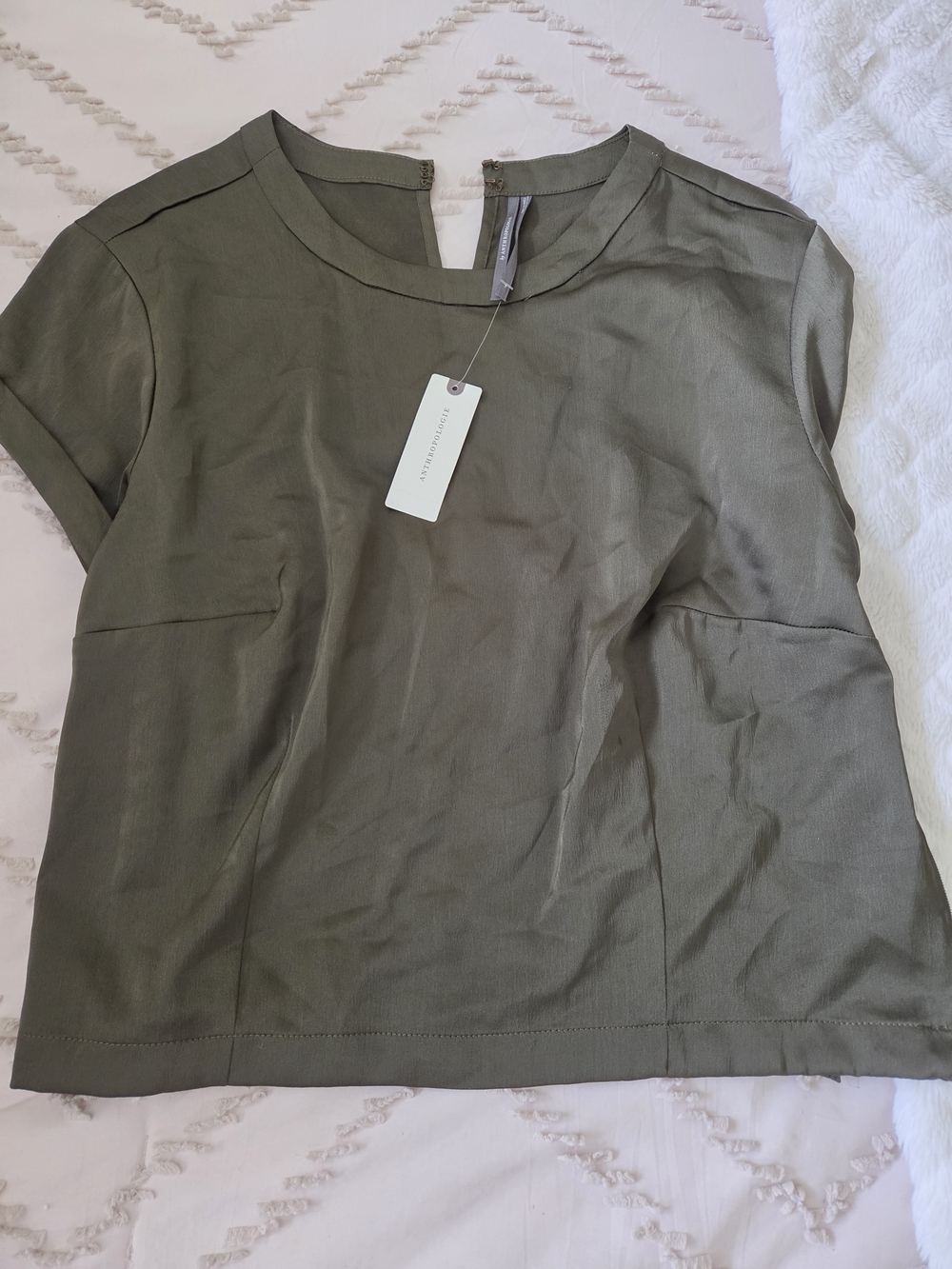 Anthropologie Olive Green Short-Sleeve Blouse sz lg. runs small. more of a sm/md